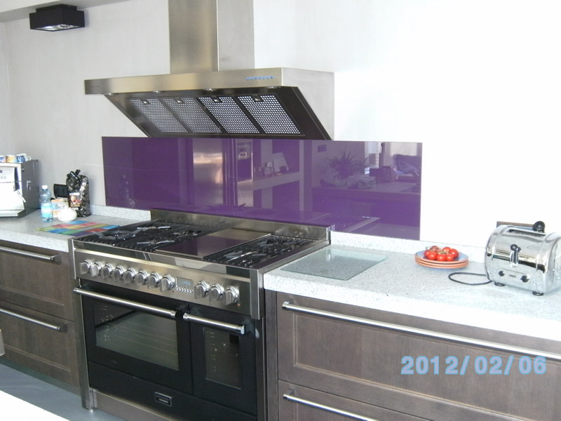 Keuken/badkamer achterwanden glaszetterij wolf